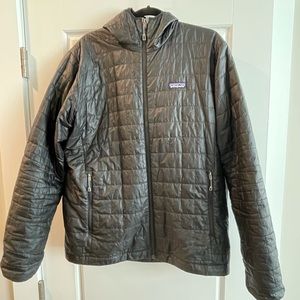 Patagonia Men's Nano Puff Hooded Jacket - Large (Black)